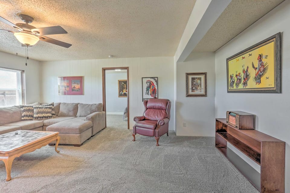 Peaceful Chadron Apartment in Historic Hotel! Apartment in Nebraska