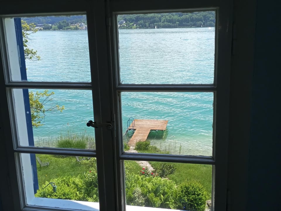 Seehaus traumhaft Wörthersee House in Techelsberg