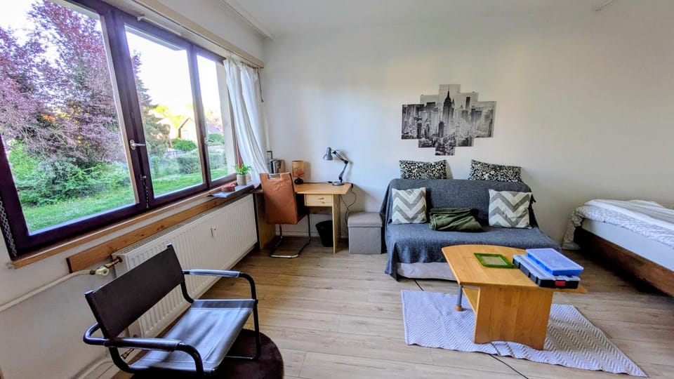 Studio RDC calme avec parking fermé près autoroute et tram C Apartment in Mulhouse