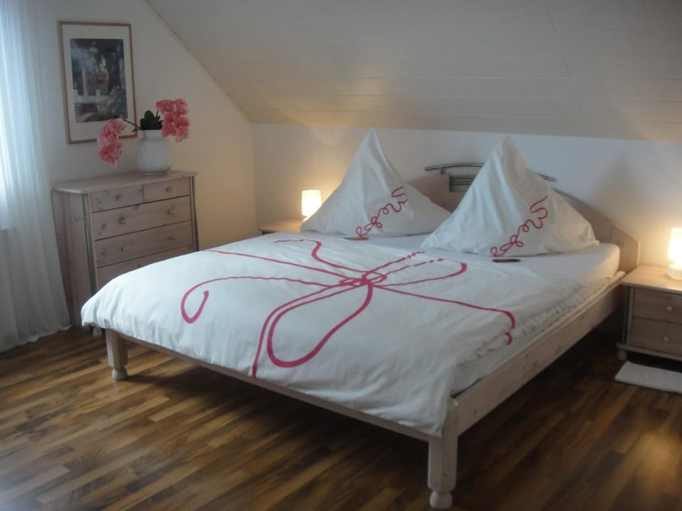 Bed, Day