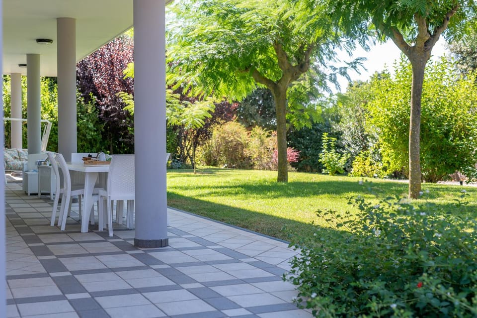 Garden, Garden view