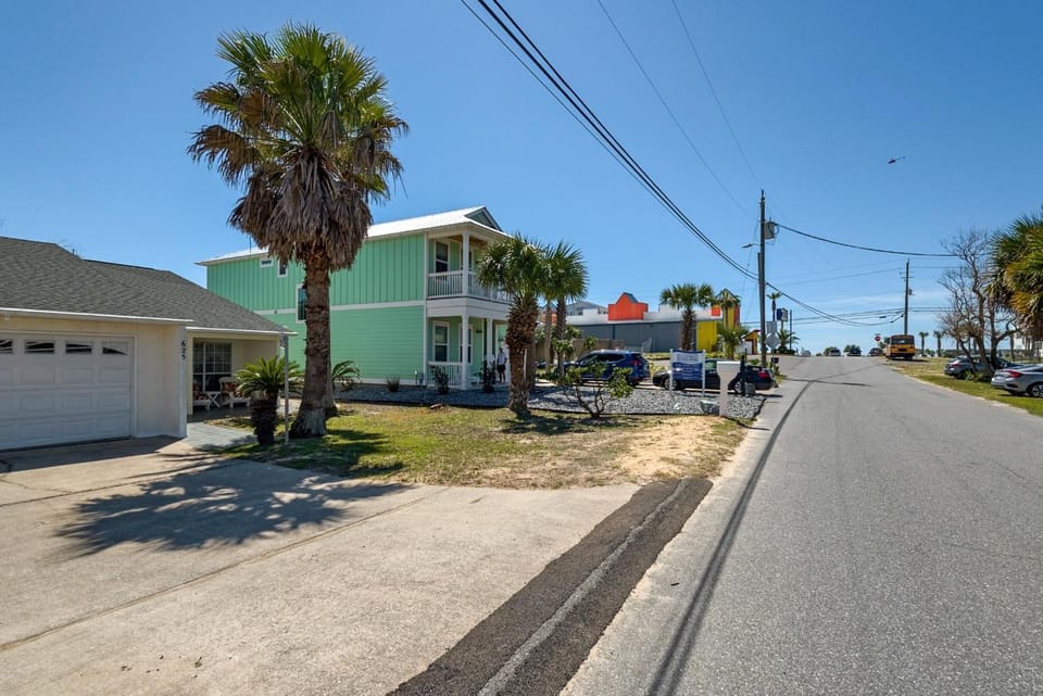 Lyndell Beach Cottage House in Panama City Beach