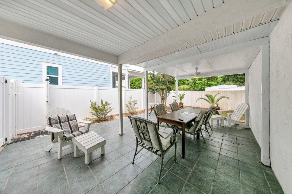 Lyndell Beach Cottage House in Panama City Beach