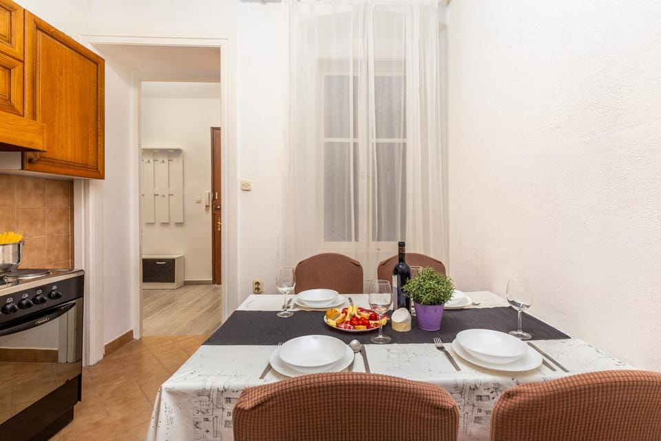 Apartment S with three rooms in the centar Apartment in Rijeka