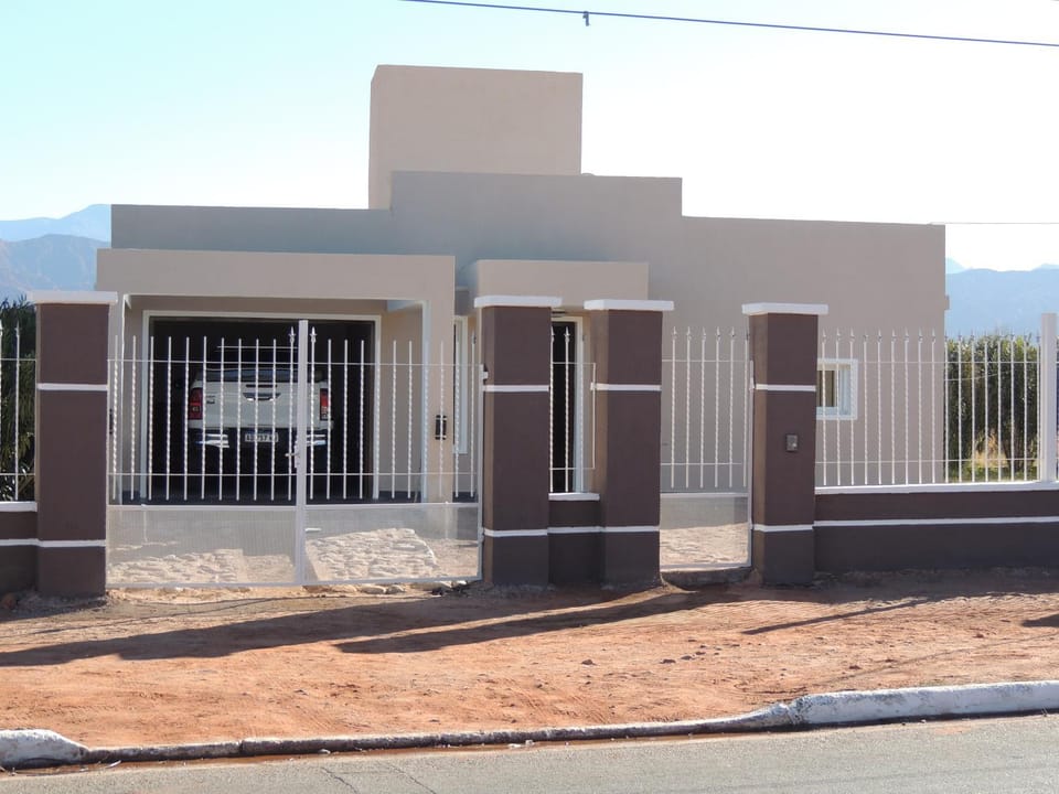 Facade/entrance, Off site