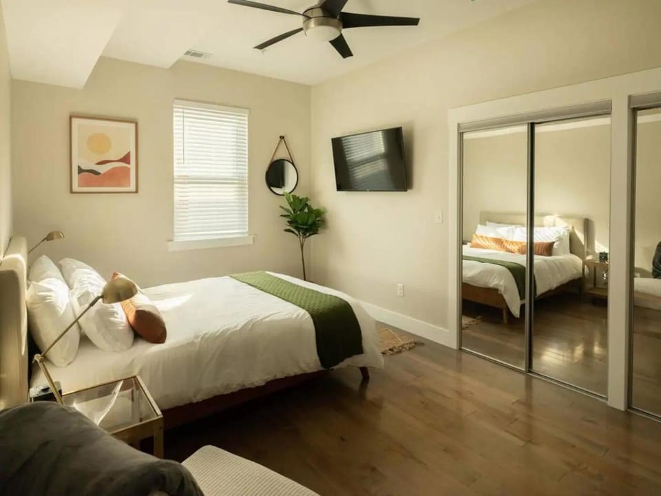 Bed, Bedroom, wardrobe
