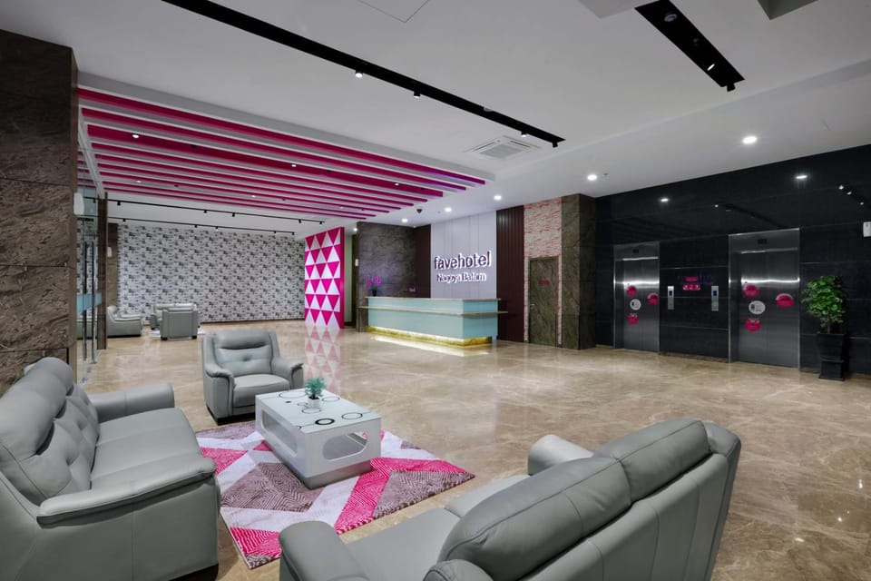 Lobby or reception, Breakfast