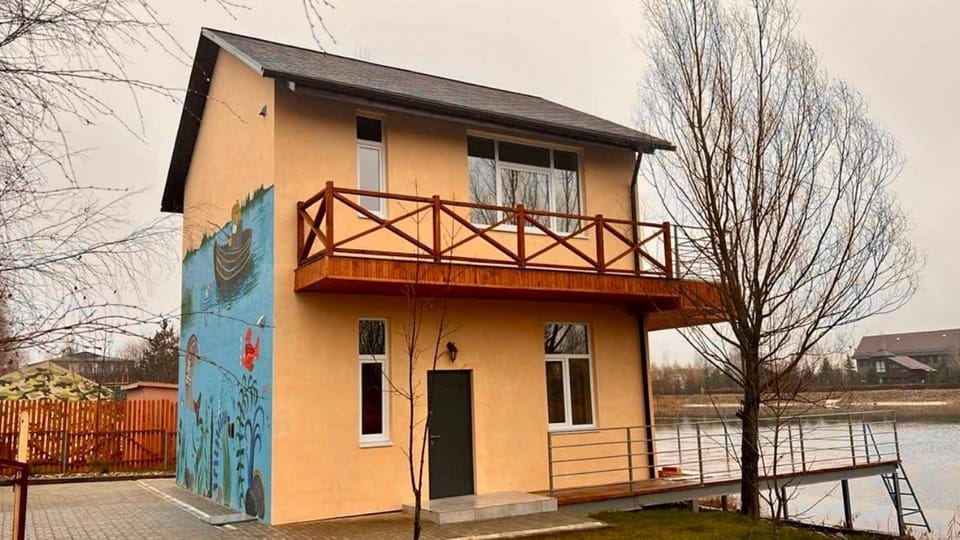 Property building, Day, Natural landscape, Fishing, View (from property/room), Balcony/Terrace, Lake view