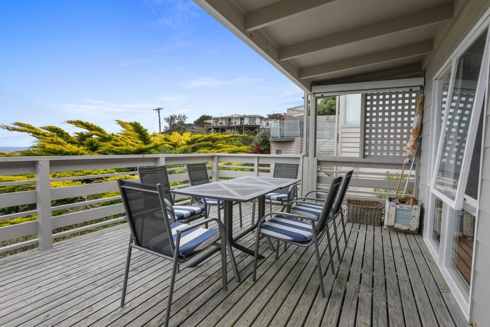 Cape Paradiso - BYO Linen House in Apollo Bay