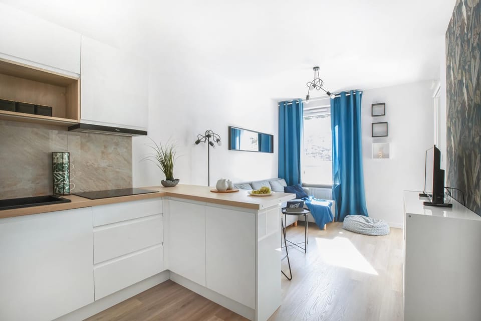 Komfortowy apartament z balkonem i parkingiem Apartment in Wroclaw