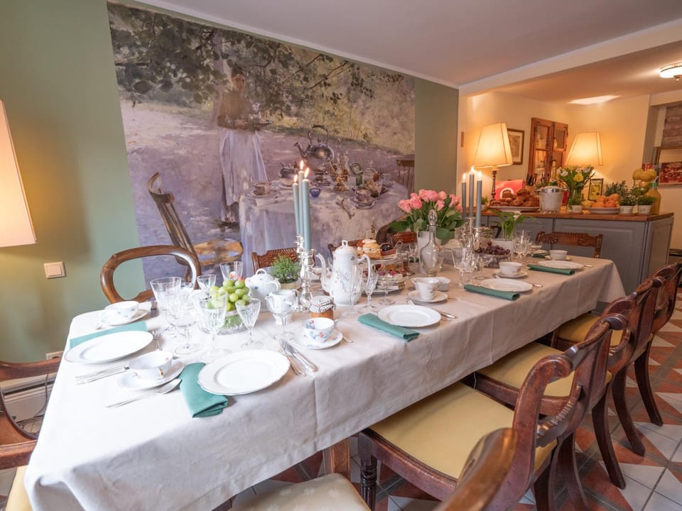 Communal kitchen, kitchen