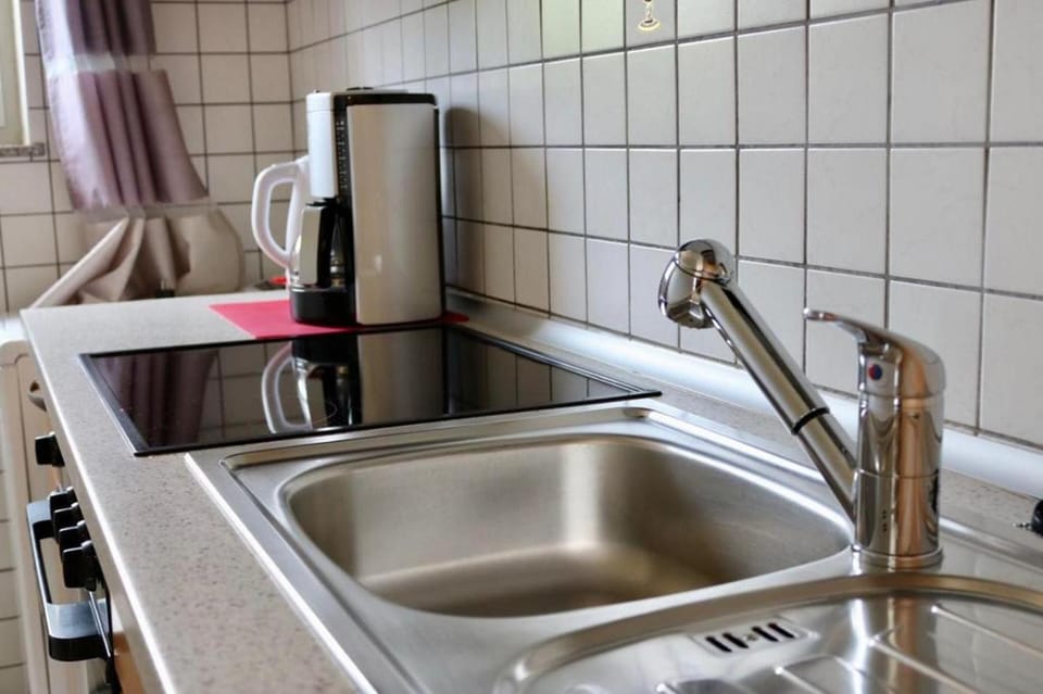 Coffee/tea facilities, Kitchen or kitchenette