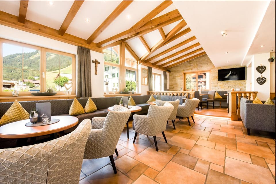 Lounge or bar
