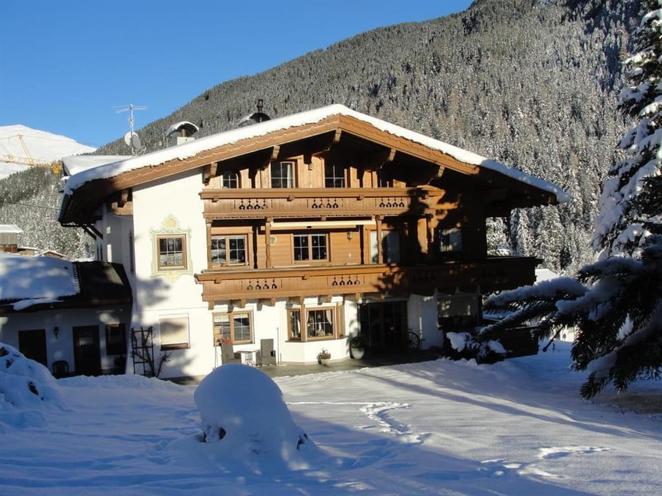 Property building, Winter