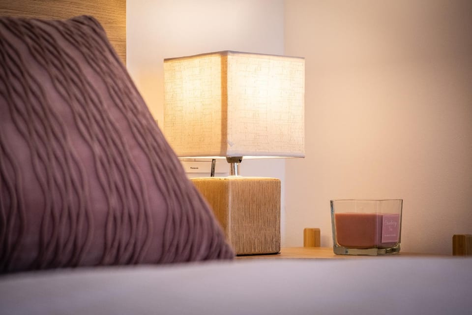 Communal lounge/ TV room, Bed