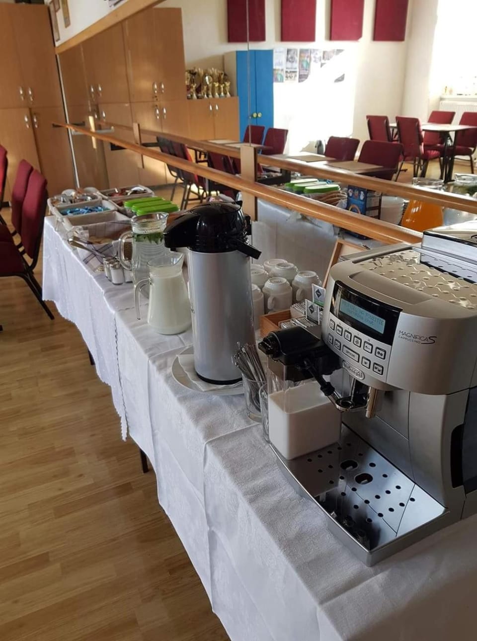 Coffee/tea facilities, Food and drinks, Food, Breakfast, Continental breakfast, Continental breakfast