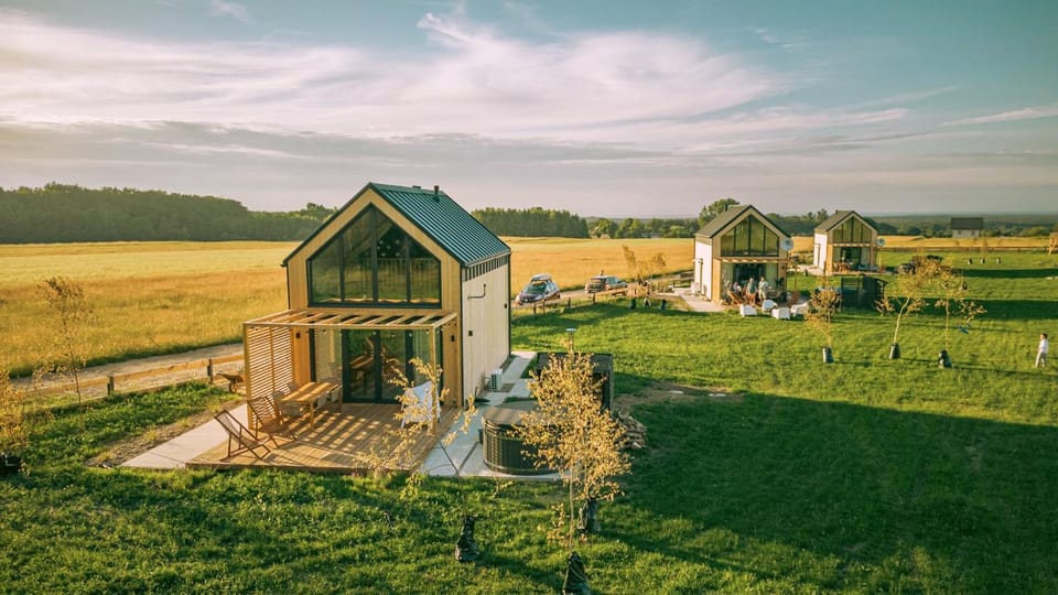 Property building, Off site, Day, Neighbourhood, Natural landscape, Bird's eye view, Summer, Children play ground, Hot Tub, View (from property/room), Balcony/Terrace, Beach, On site, Garden view, Sea view, Sea view, Area and facilities, Area and facilities, Location, Sunset, Parking, sunbed