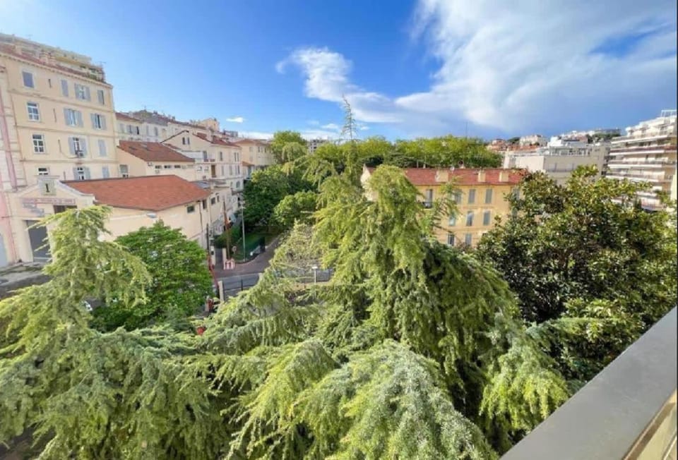 Balcony/Terrace, City view, Garden view