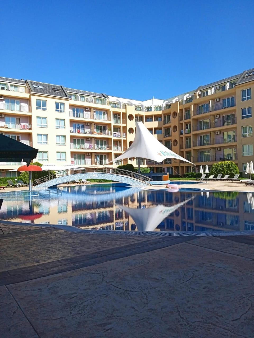 Property building, Pool view, Swimming pool, sunbed