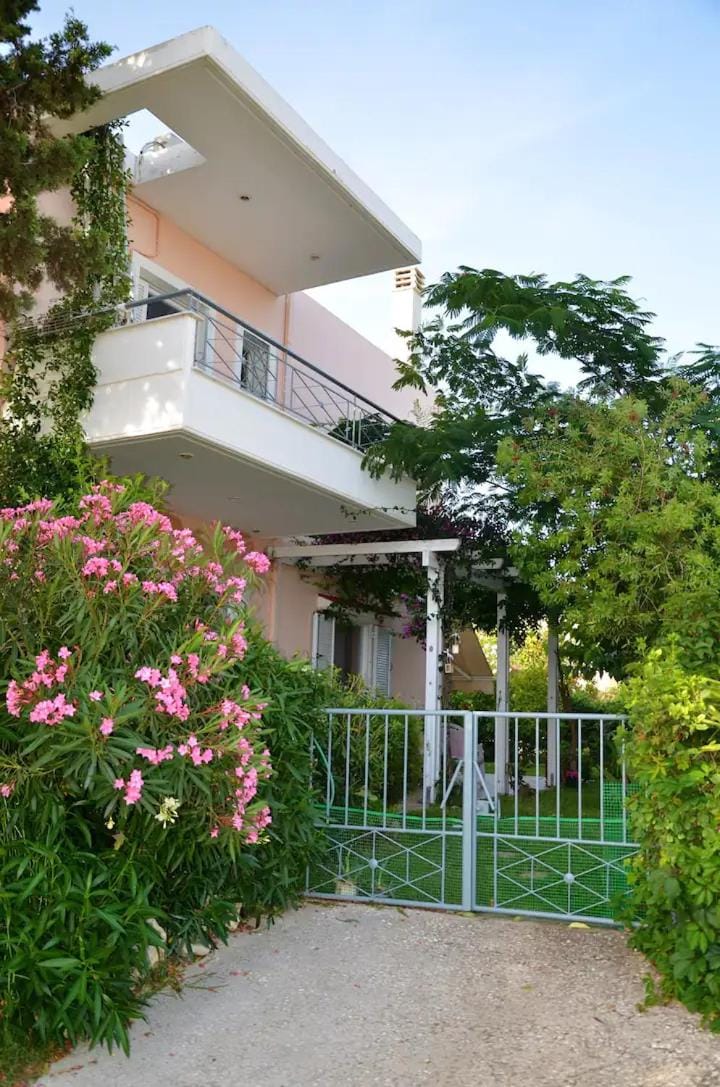 Jasmine maisonette House in Peloponnese, Western Greece and the Ionian