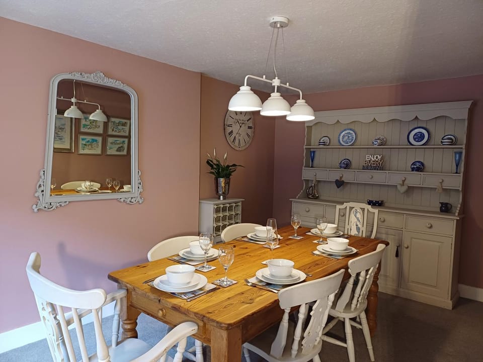 Creel Cottage Seatown Cullen with Garden House in Scotland