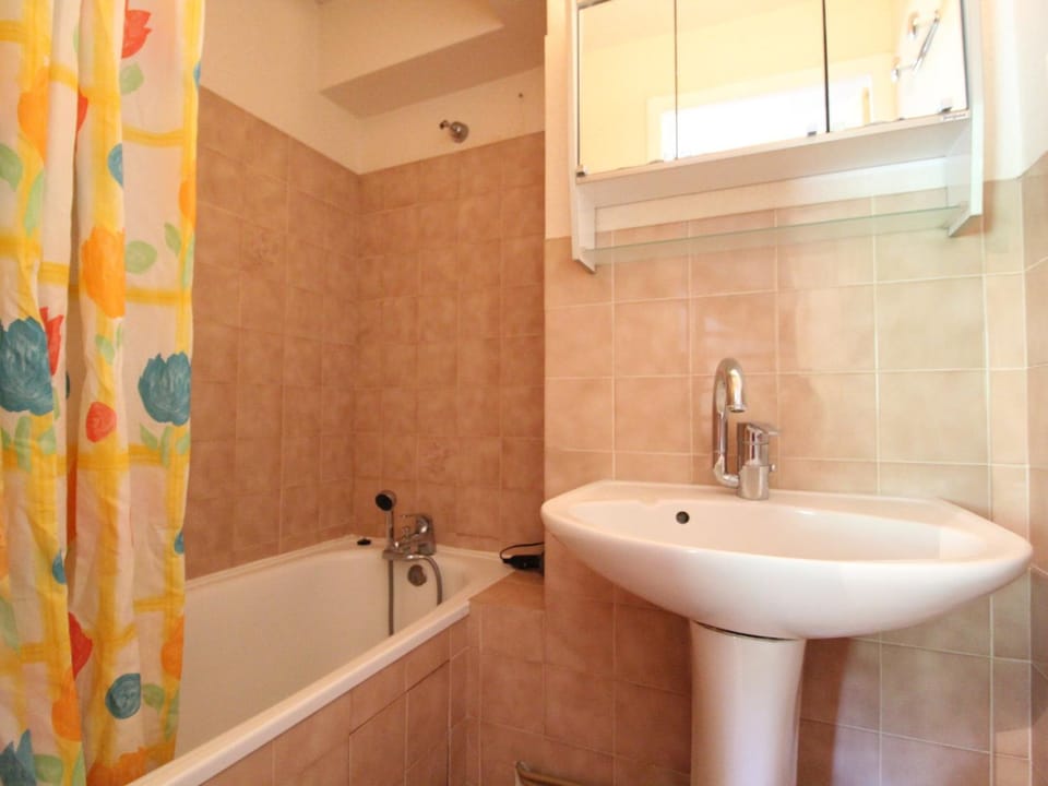 Appartement pour 6 personnes au pied des pistes à Val Cenis Lanslevillard - FR-1-508-264 Apartment in Piedmont