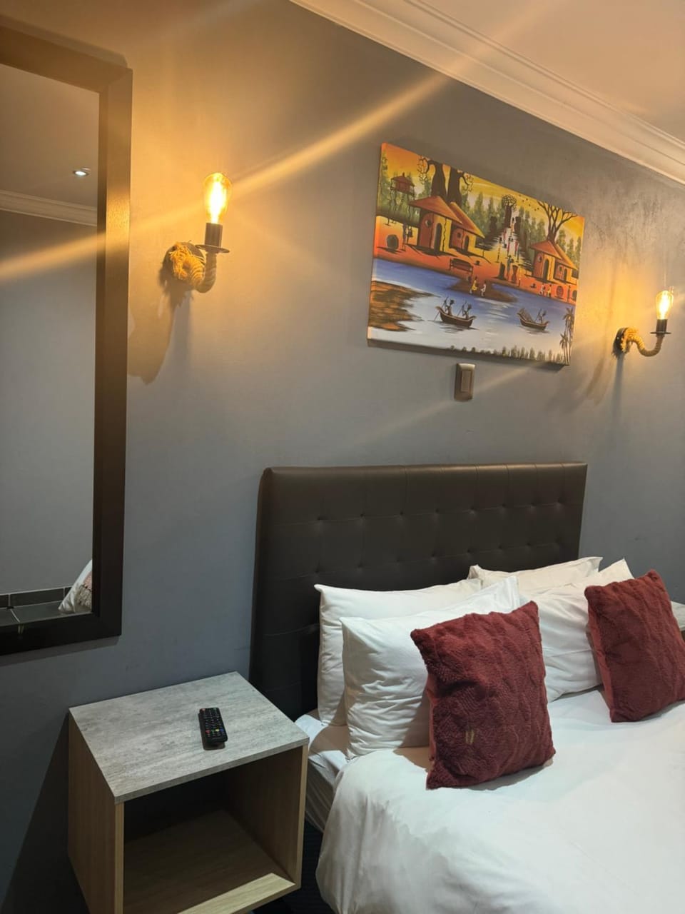 Bed, Photo of the whole room, Bedroom