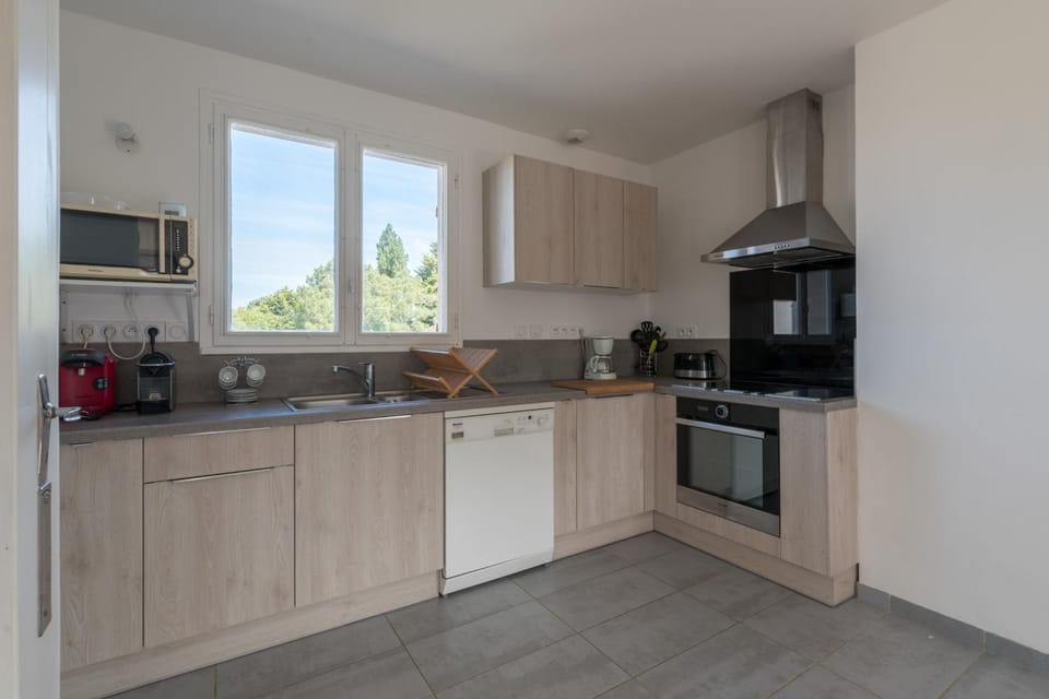 La Saline - Wifi - Parking - Jardin House in Pays de la Loire