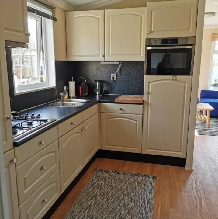 `T Blauwtje Baarland Chalet in Zeeland, Netherlands