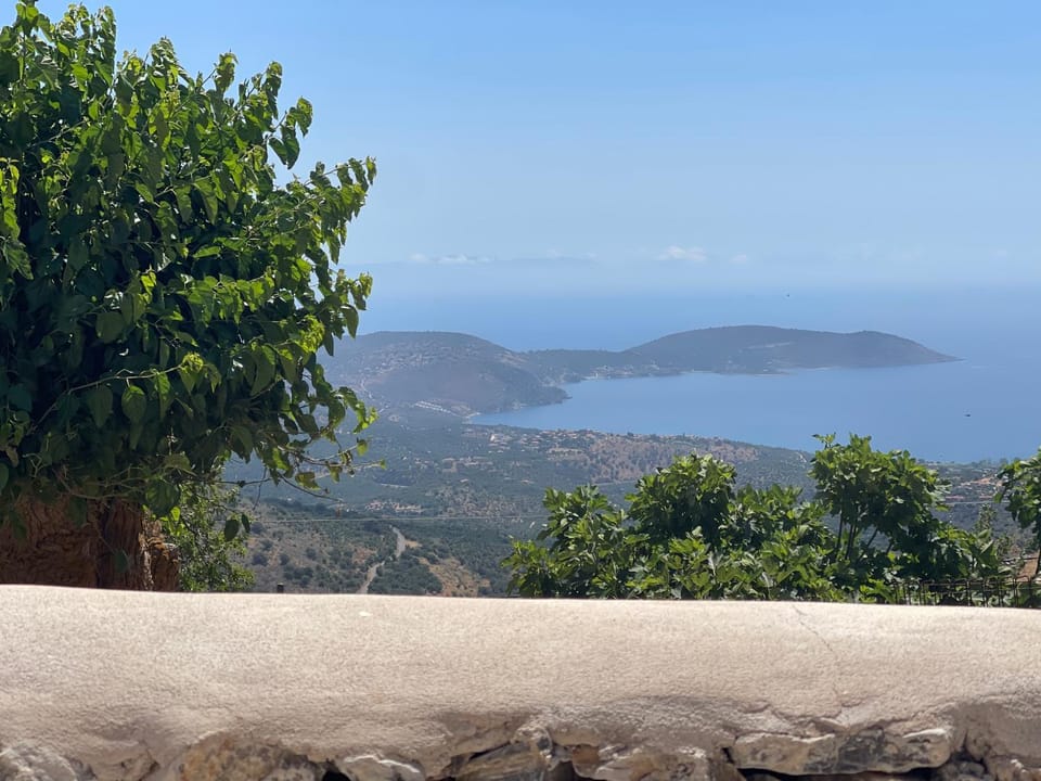 Tserova Rocks Villa in Peloponnese Region