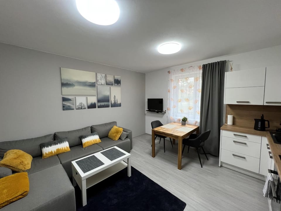 Living room, Seating area, Dining area