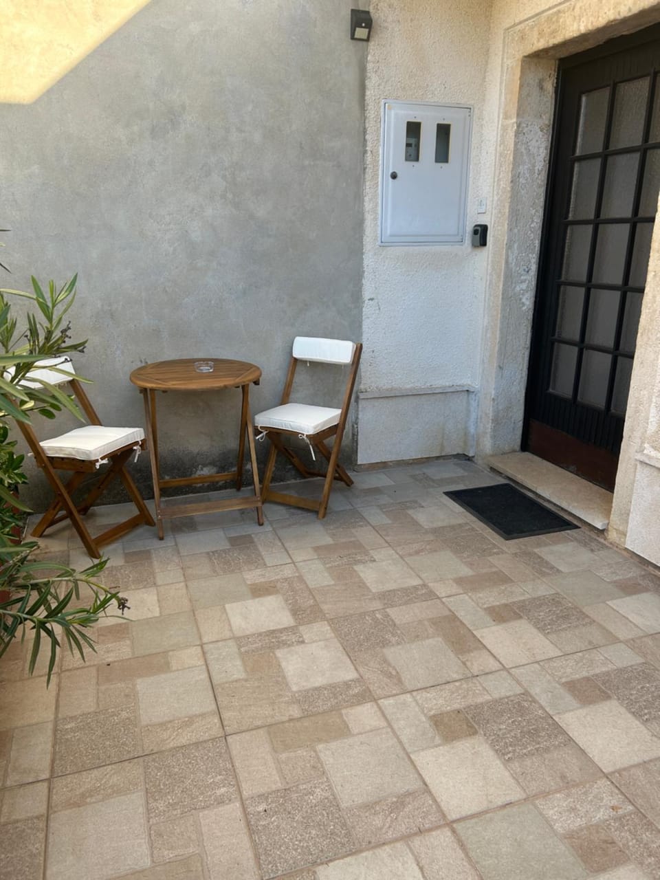 Patio, Seating area