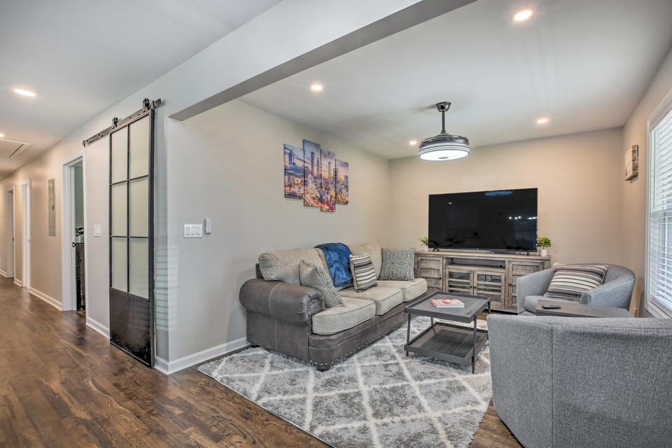 Ideal ATL Stay < 3 Mi to Mercedes-Benz Stadium! House in Atlanta