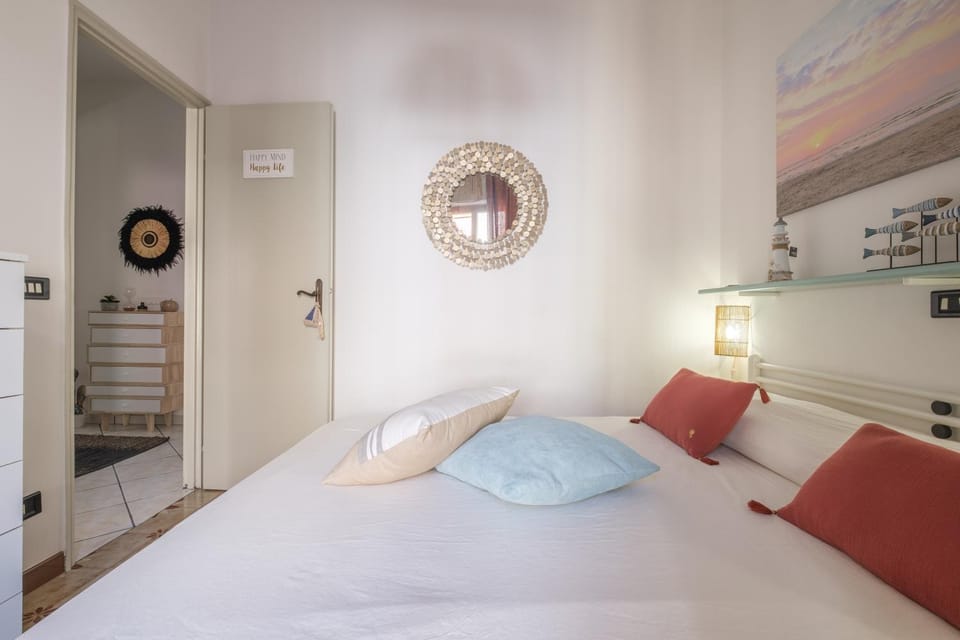 Property building, Living room, Bedroom