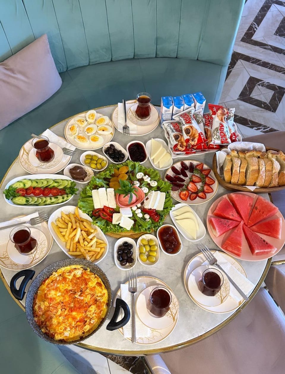 Food and drinks, Food, Breakfast, Drinks