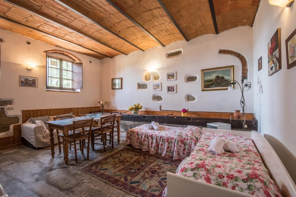 Property building, Living room