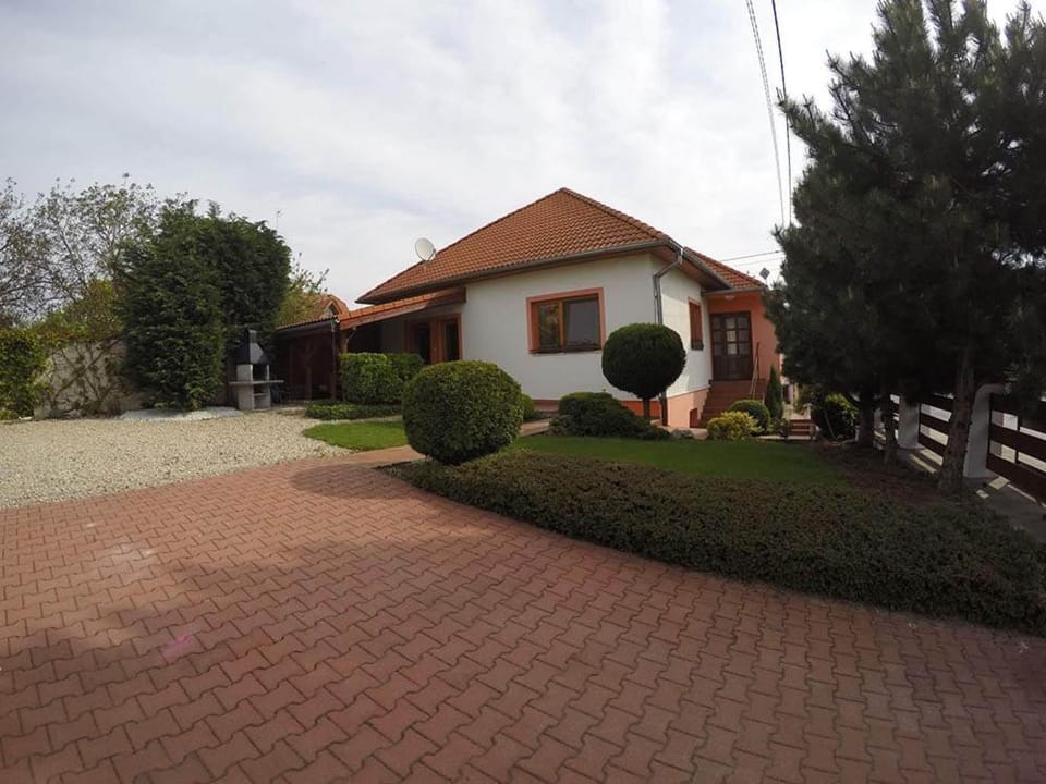 Property building, Garden, Garden view