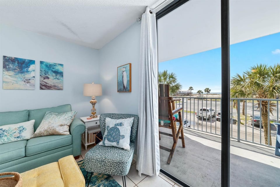 Gulf Shores Surf and Racquet Club 211A King Bd Boat Launch Trailer Parking Apartment in West Beach