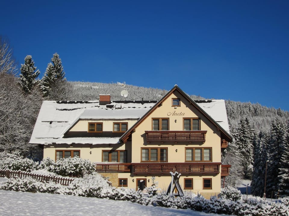 Property building, Winter