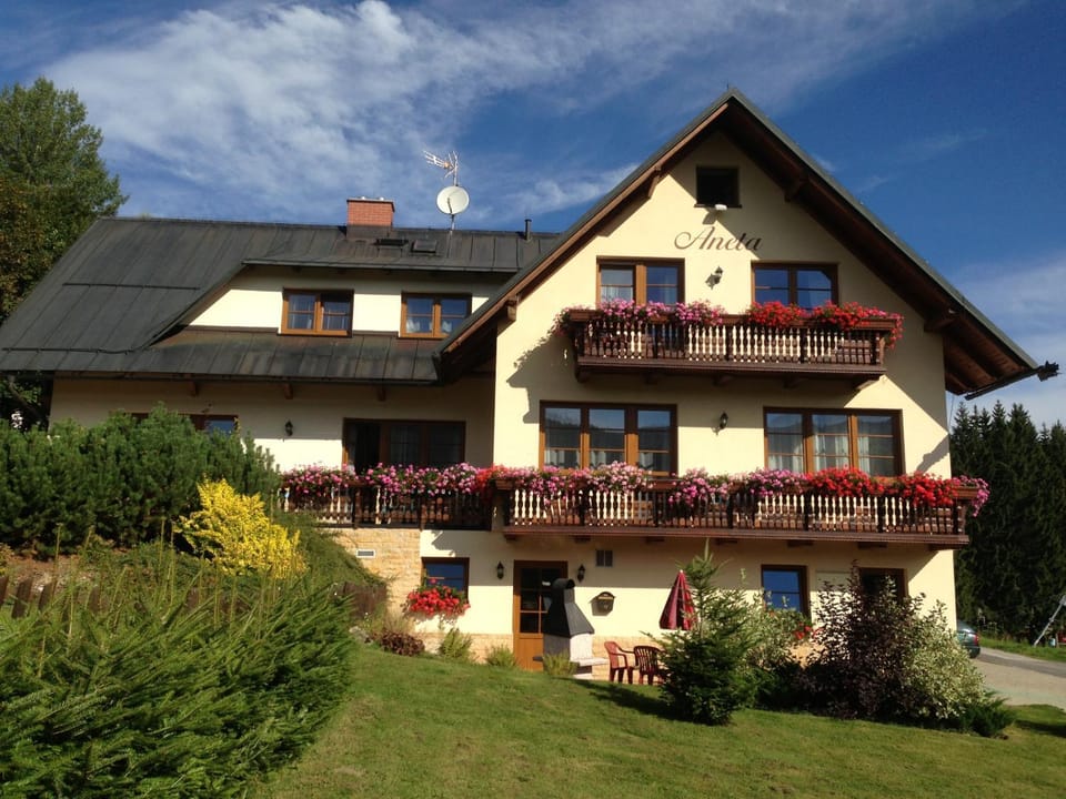 Property building, Day