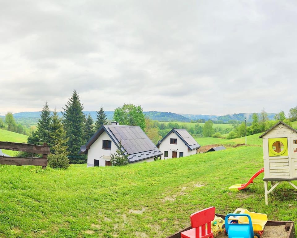 Property building, Spring, Day, Natural landscape, Mountain view