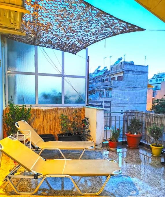 Koukaki sunshine roof apartment Apartment in Kallithea