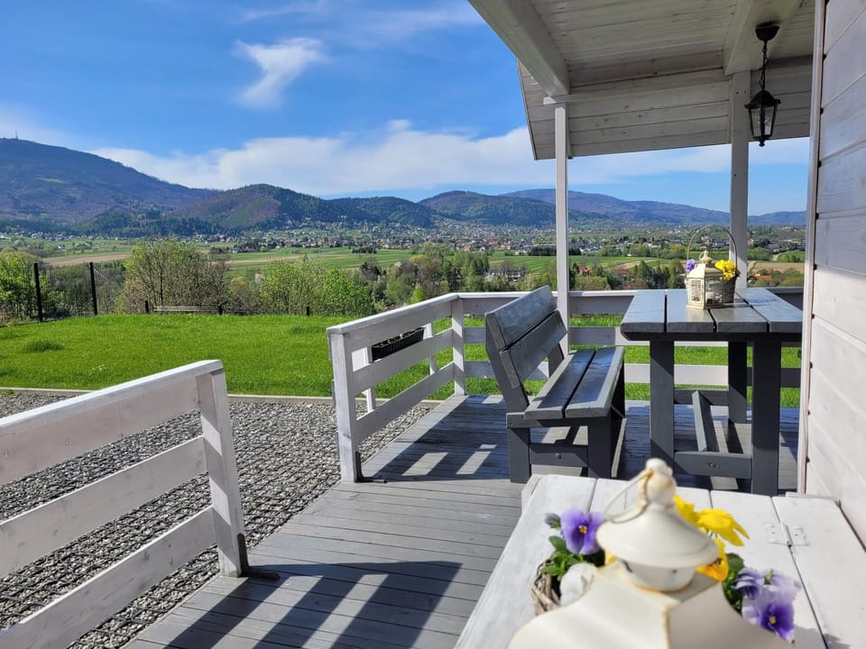 Balcony/Terrace, Mountain view