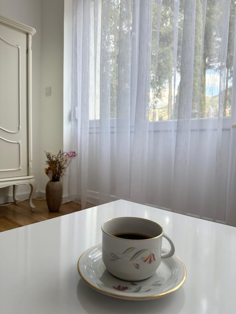 Coffee/tea facilities, Dining area