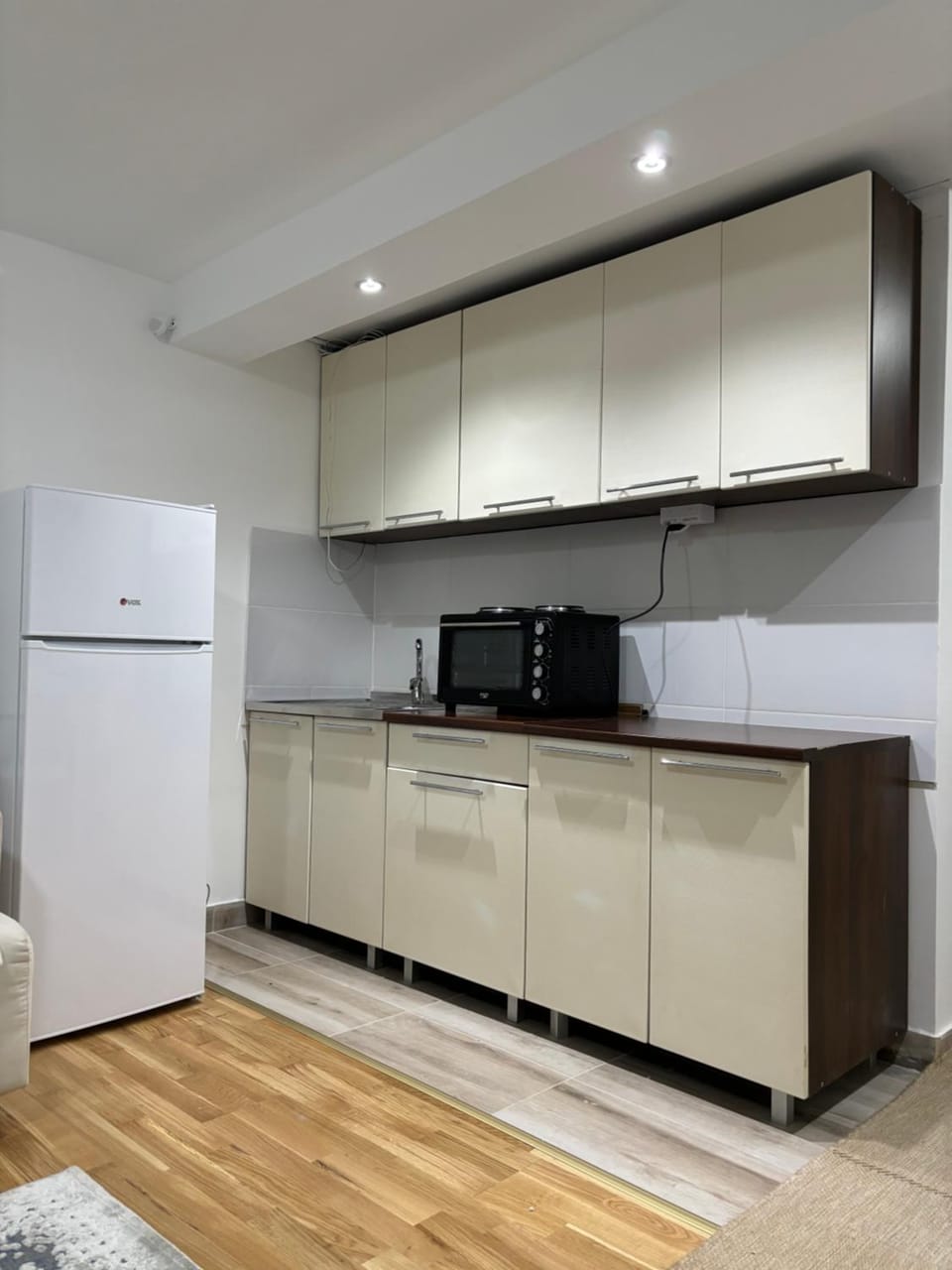 Kitchen or kitchenette, oven, stove