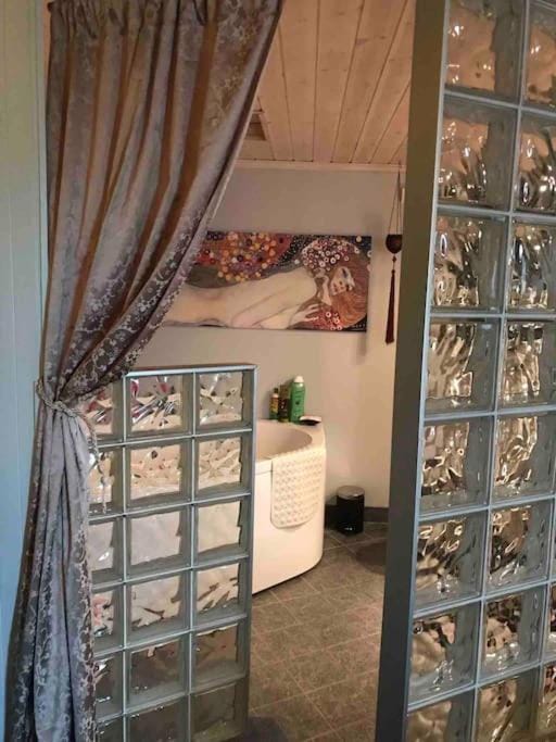 Charming studio with private patio Apartment in Stavanger