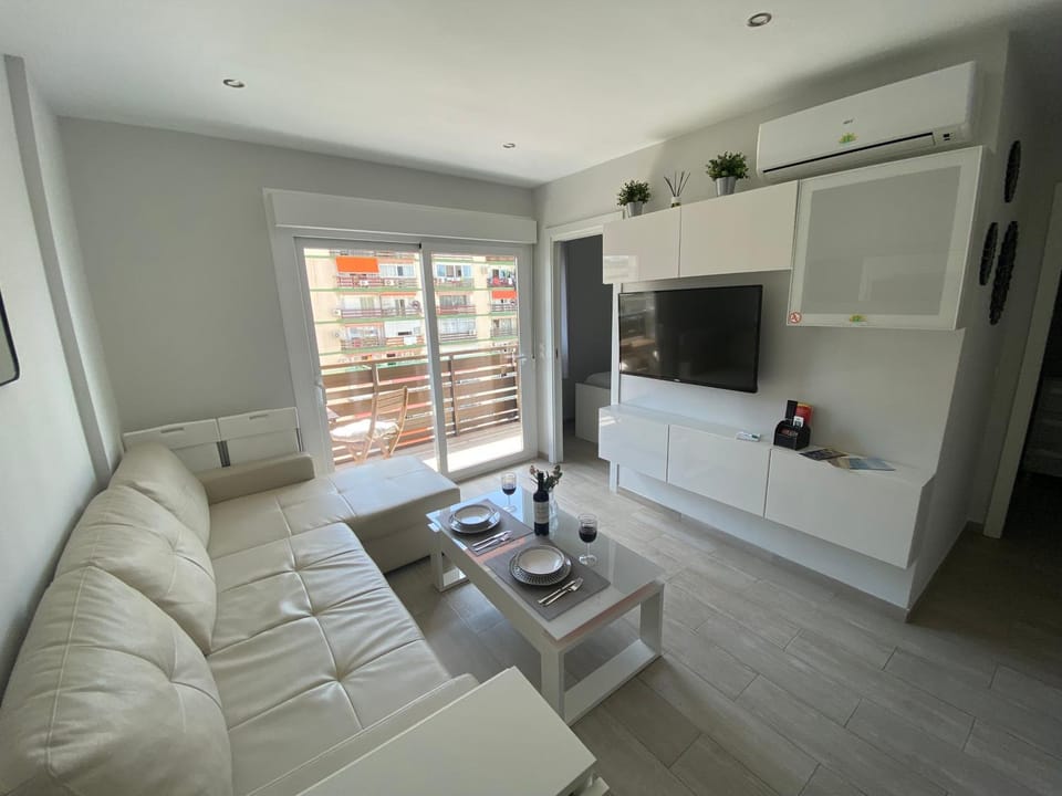 Apartamentos Naciones Playa, Santa Ana Beach Apartment in Benalmadena
