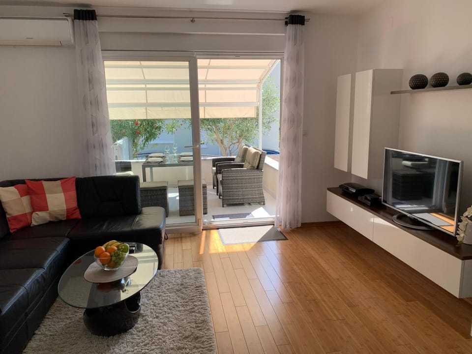 Fantasy Classic Maisonette Villa in Novalja