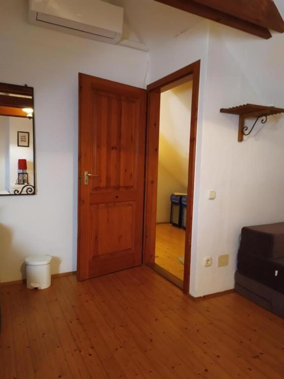 Linden-Harmony Apartman Bed and Breakfast in Hungary