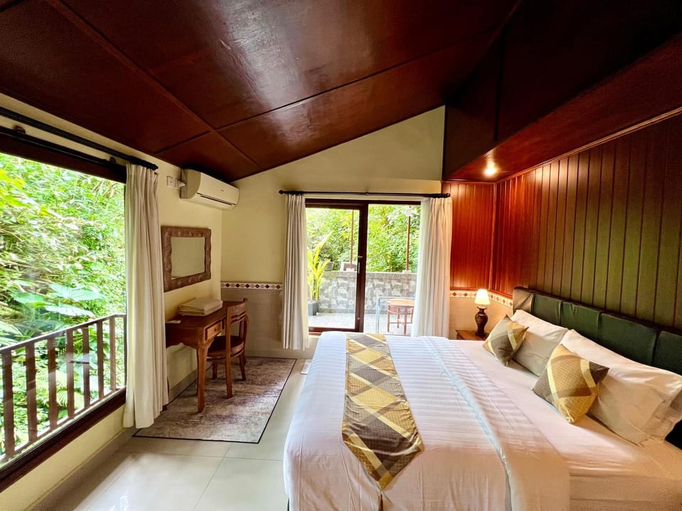 Jero Pangkung GuestHouse Bed and Breakfast in Ubud